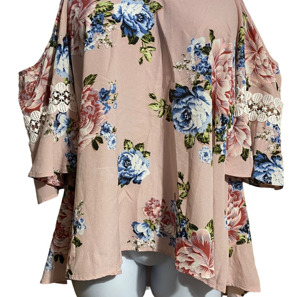 NWT Cupshe pink floral cold shoulder blouse with lace details - Women's 0X - Picture 4 of 11